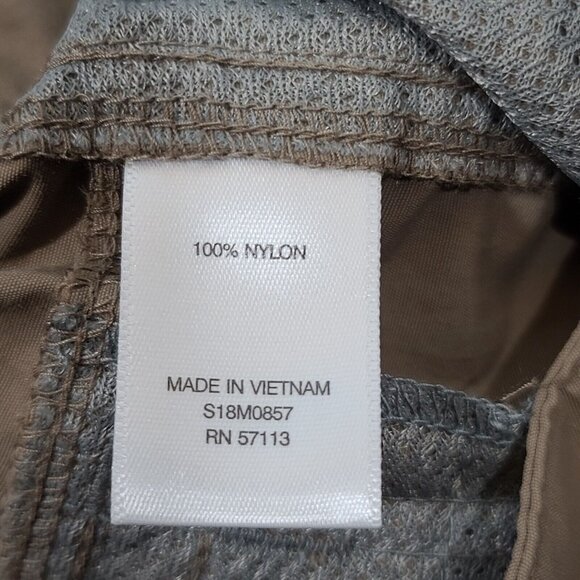 EMS Camp Cargo 10" Bermuda Shorts Fossil Men's Size 36 NWT Small Spot On Back - Picture 5 of 9